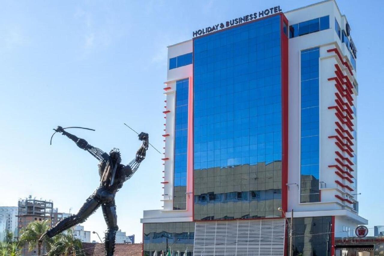Holiday & Business Hotel - Em Frente Ao Centro De Eventos E Arena Conda Chapecó Eksteriør billede
