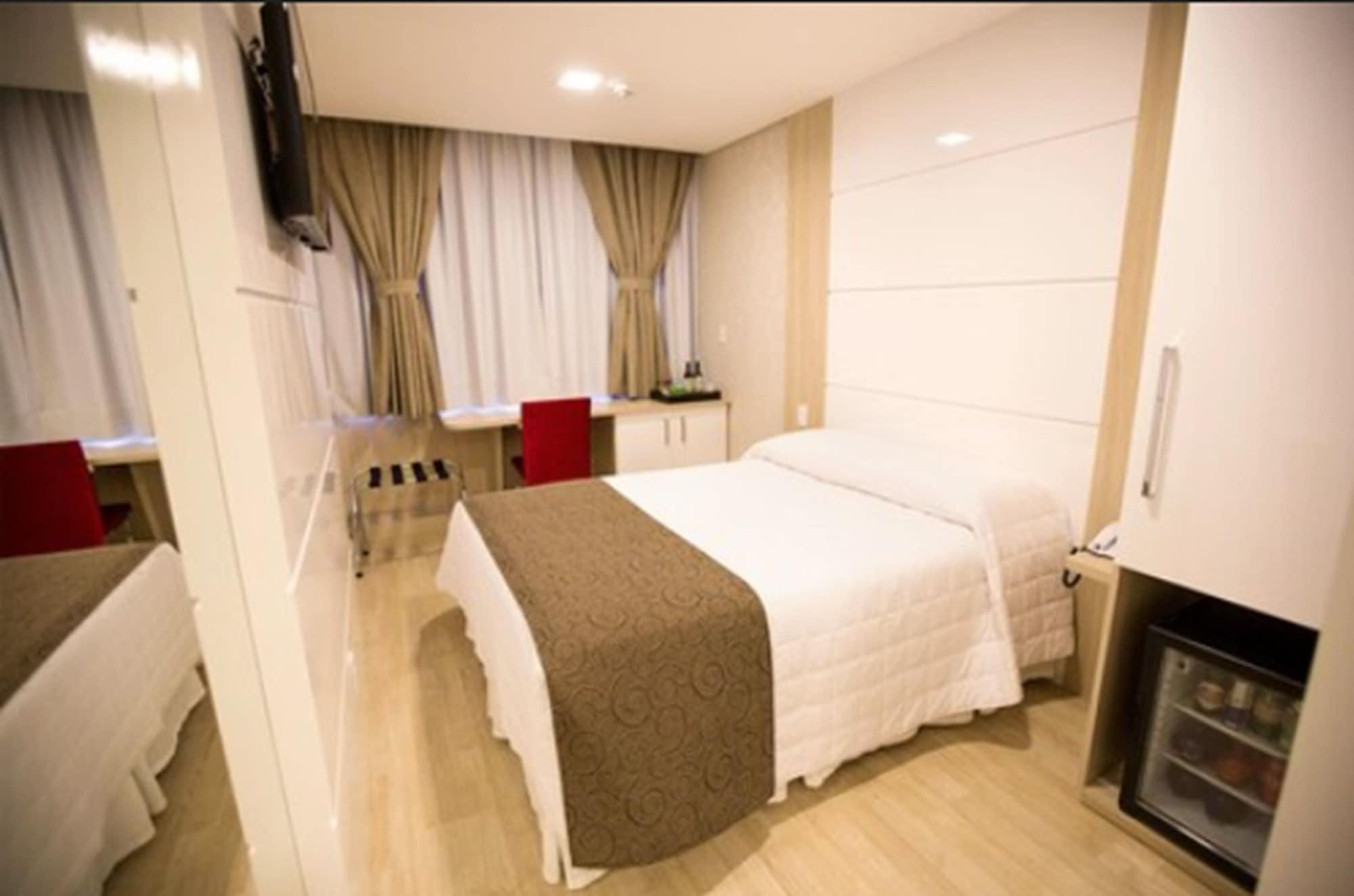 Holiday & Business Hotel - Em Frente Ao Centro De Eventos E Arena Conda Chapecó Eksteriør billede