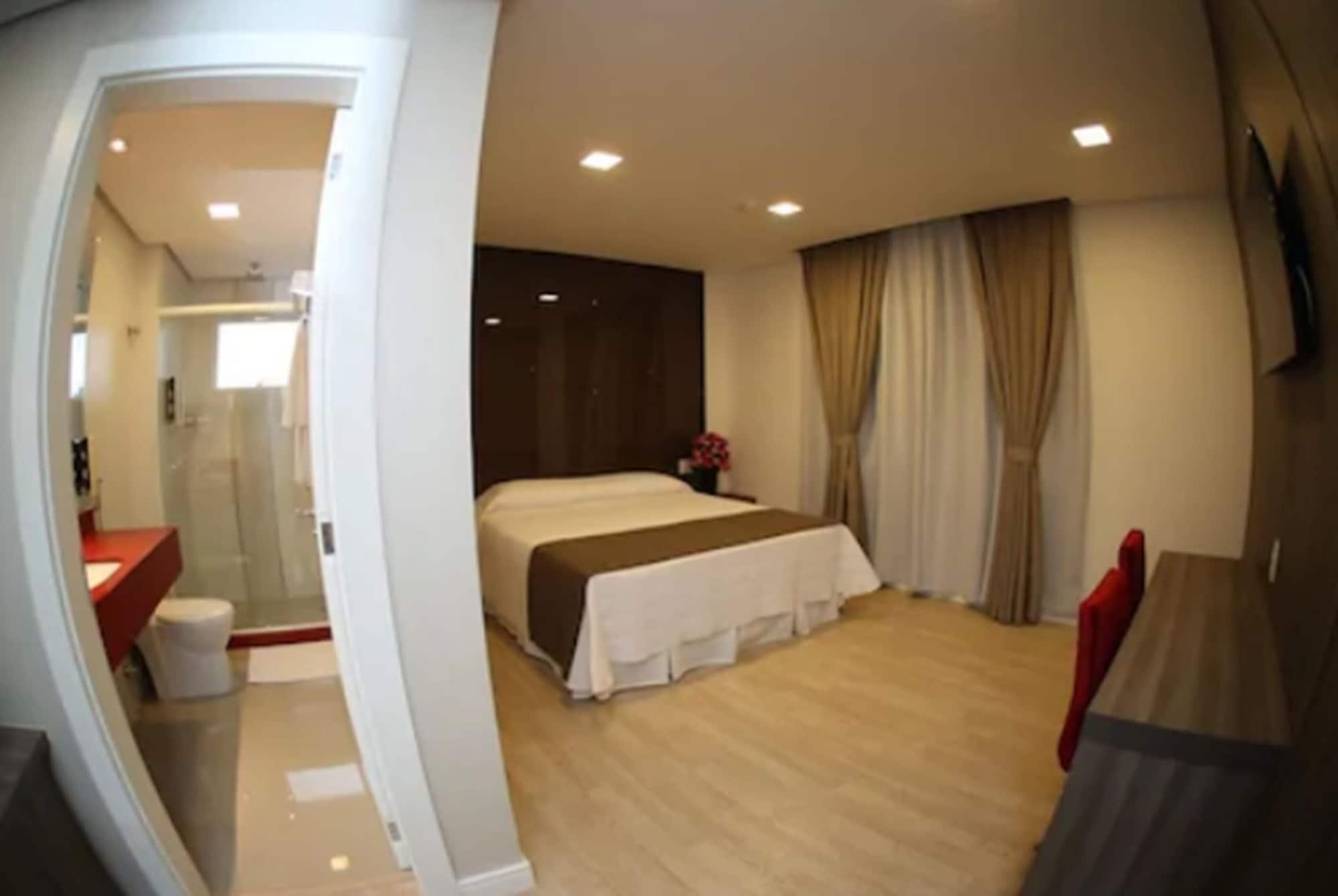 Holiday & Business Hotel - Em Frente Ao Centro De Eventos E Arena Conda Chapecó Eksteriør billede