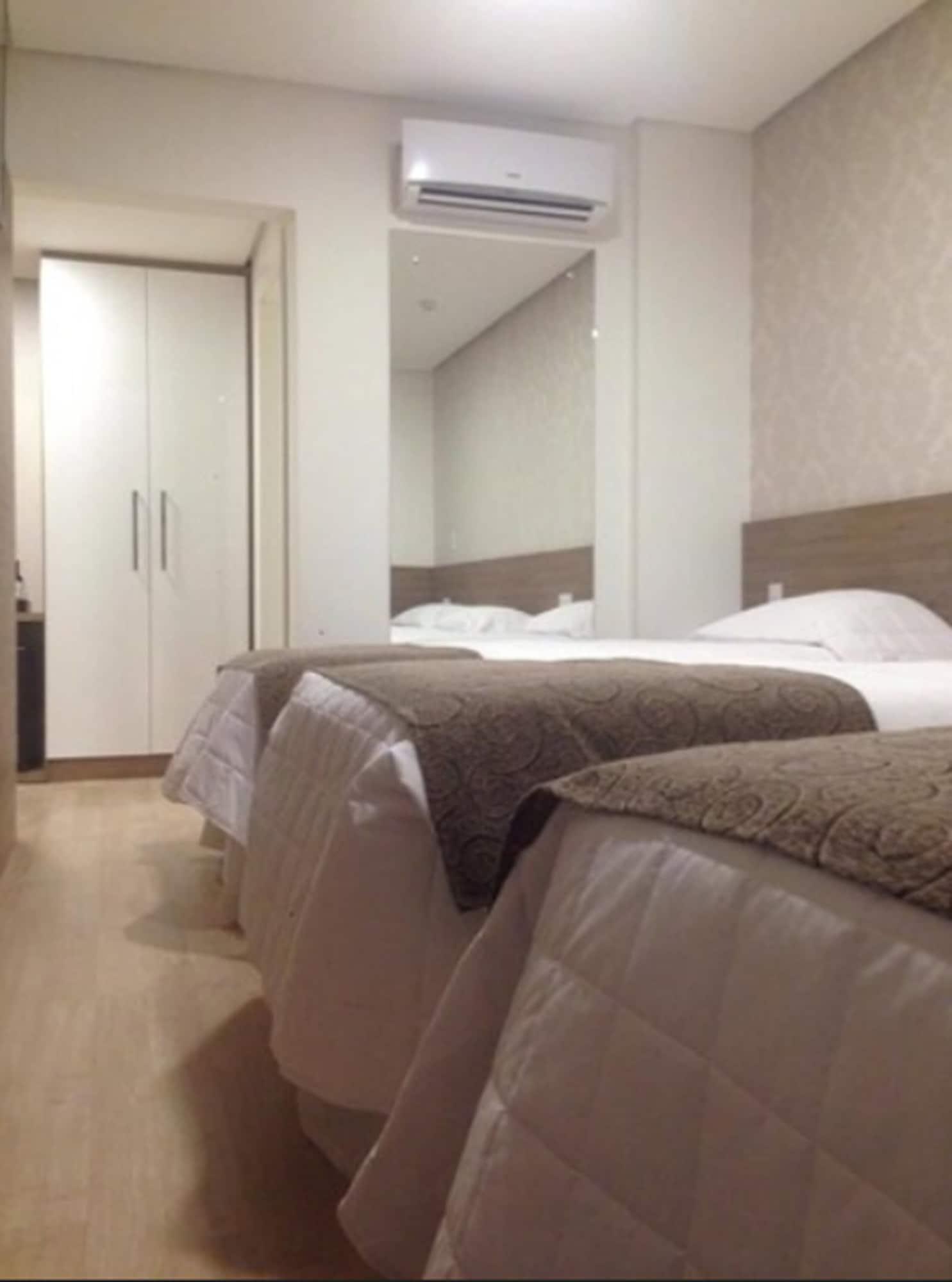 Holiday & Business Hotel - Em Frente Ao Centro De Eventos E Arena Conda Chapecó Eksteriør billede
