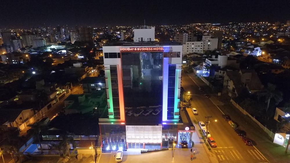 Holiday & Business Hotel - Em Frente Ao Centro De Eventos E Arena Conda Chapecó Eksteriør billede