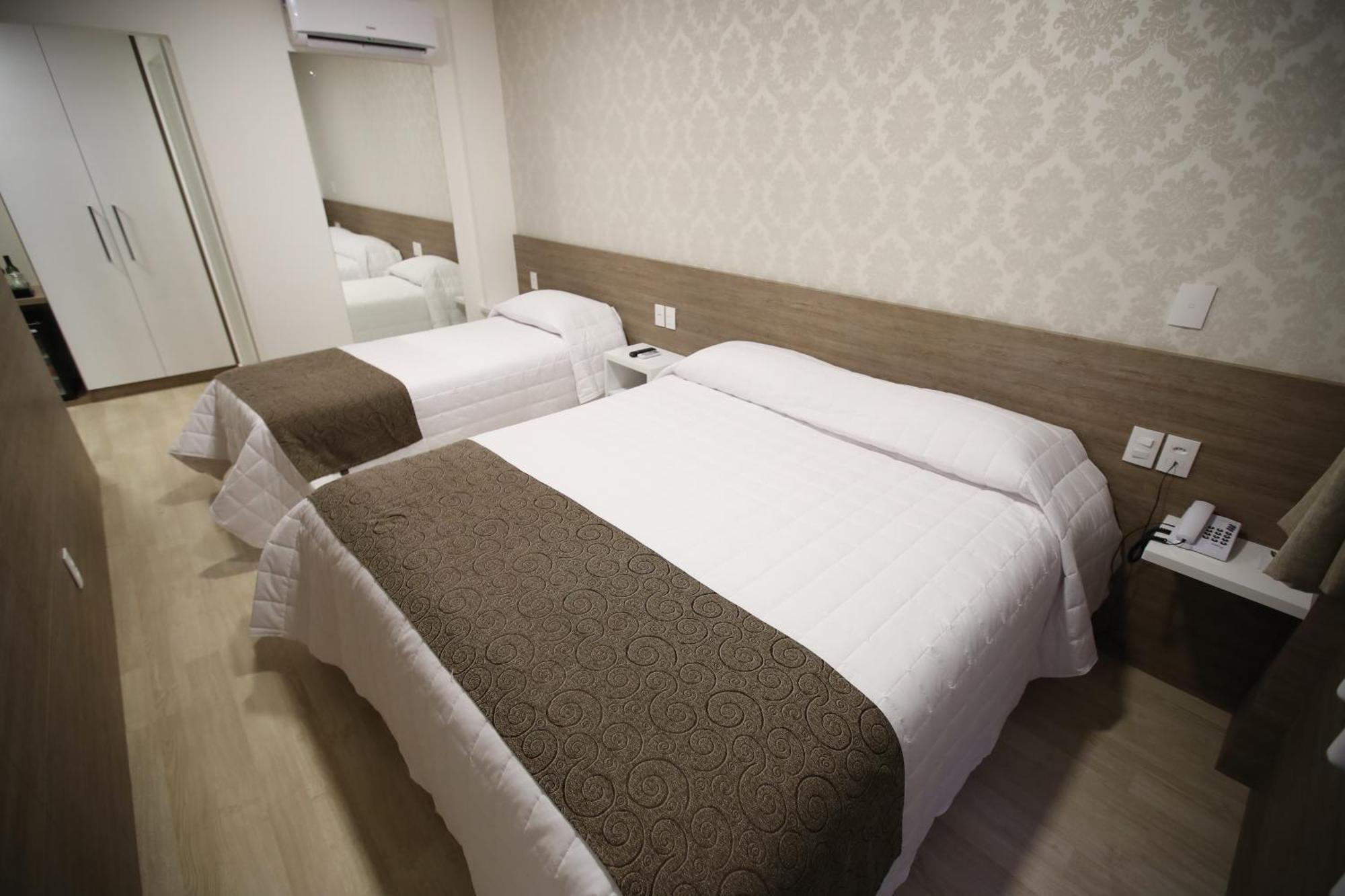 Holiday & Business Hotel - Em Frente Ao Centro De Eventos E Arena Conda Chapecó Værelse billede